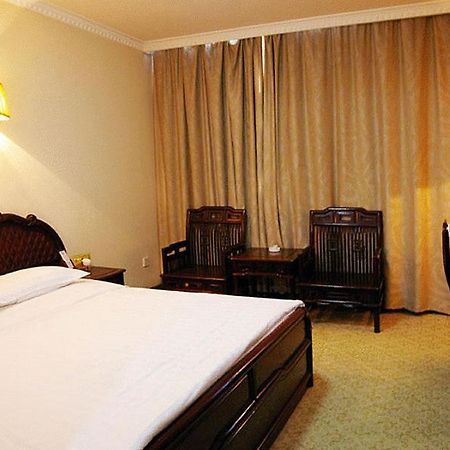 Starway Yangzhou Tianyuan Hotel Room photo